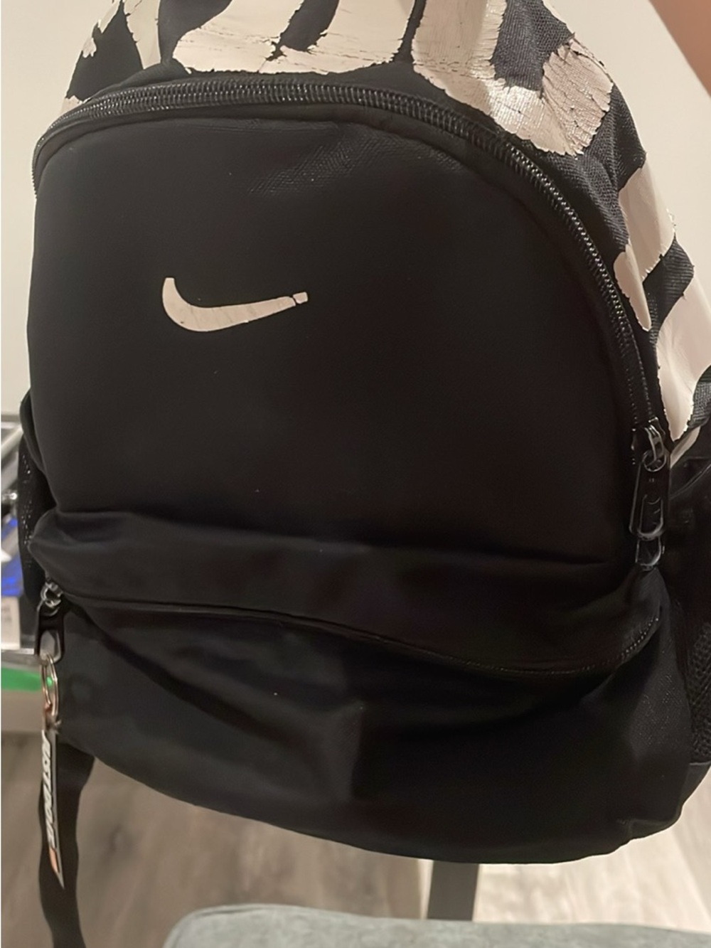 Nike Black and White unisex Backpack